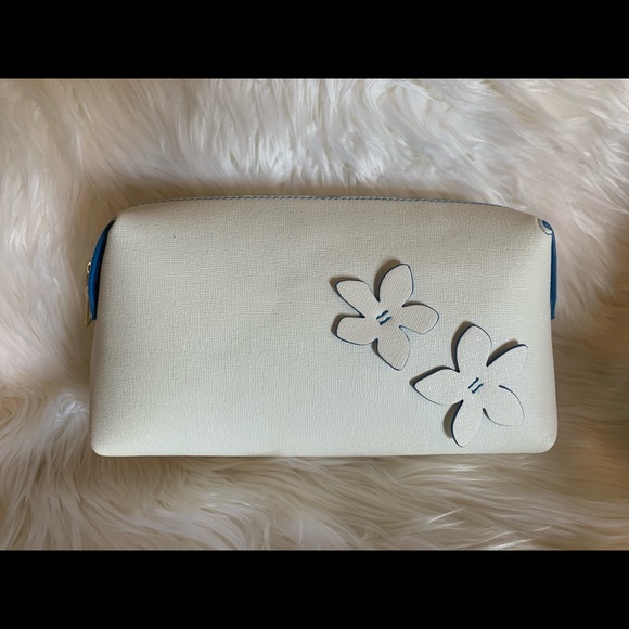 Estee Lauder Handbags - Estée Lauder White Flowered Makeup Pouch